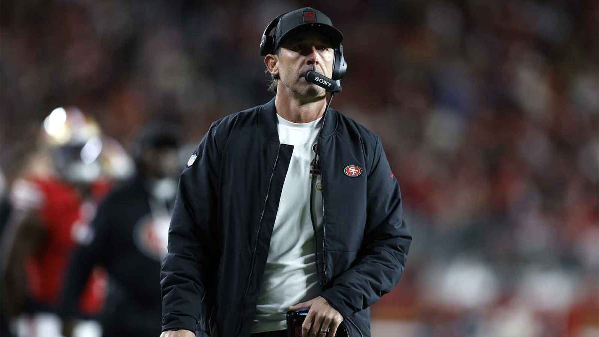 San Francisco 49ers head coach Kyle Shanahan looks on in the first half against the Chicago Bears at Levi's Stadium.
