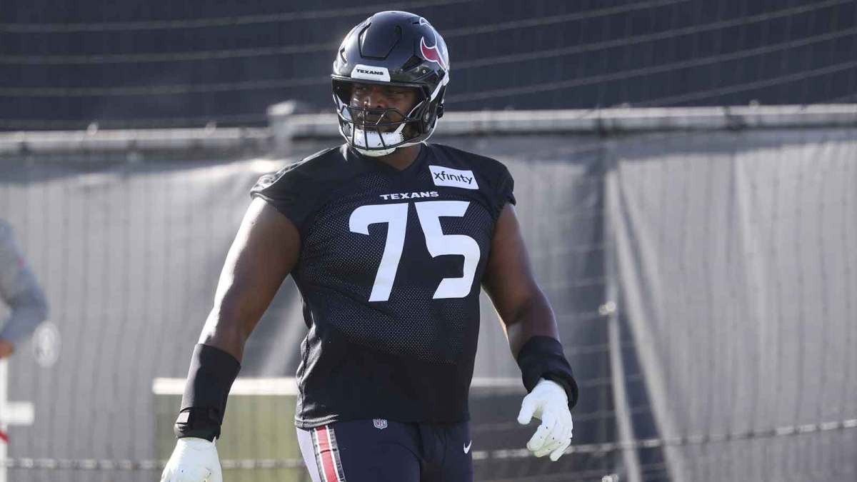 Houston Texans guard Laken Tomlinson (75) during training camp at Houston Methodist Training Center.