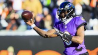 Baltimore Ravens quarterback Lamar Jackson (8) throws a pass against the Cincinnati Bengals in the first half at Paycor Stadium.