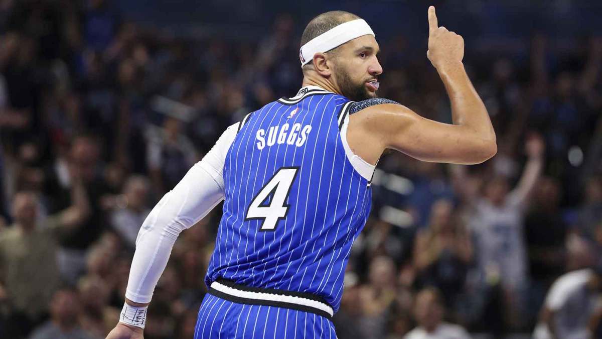 Orlando Magic guard Jalen Suggs (4) reacts after a basket against the Miami Heat in the third quarter at Kia Center.