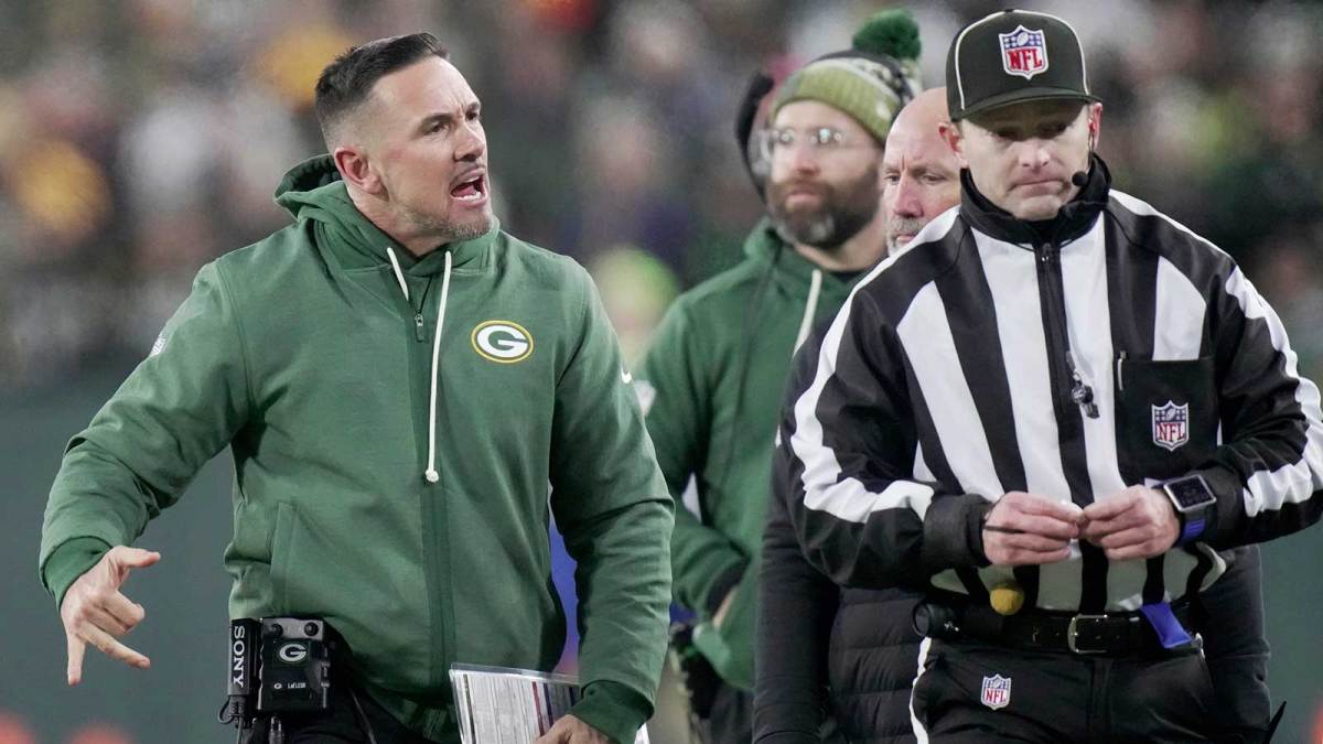Green Bay Packers head coach Matt Lafleur yells oat an official after cornerback Keisean Nixon (25) was given a personal foul penalty during the second quarter of their game against the Chicago Bears Sunday, December 7, 2025 at Lambeau Field in Green Bay, Wisconsin.