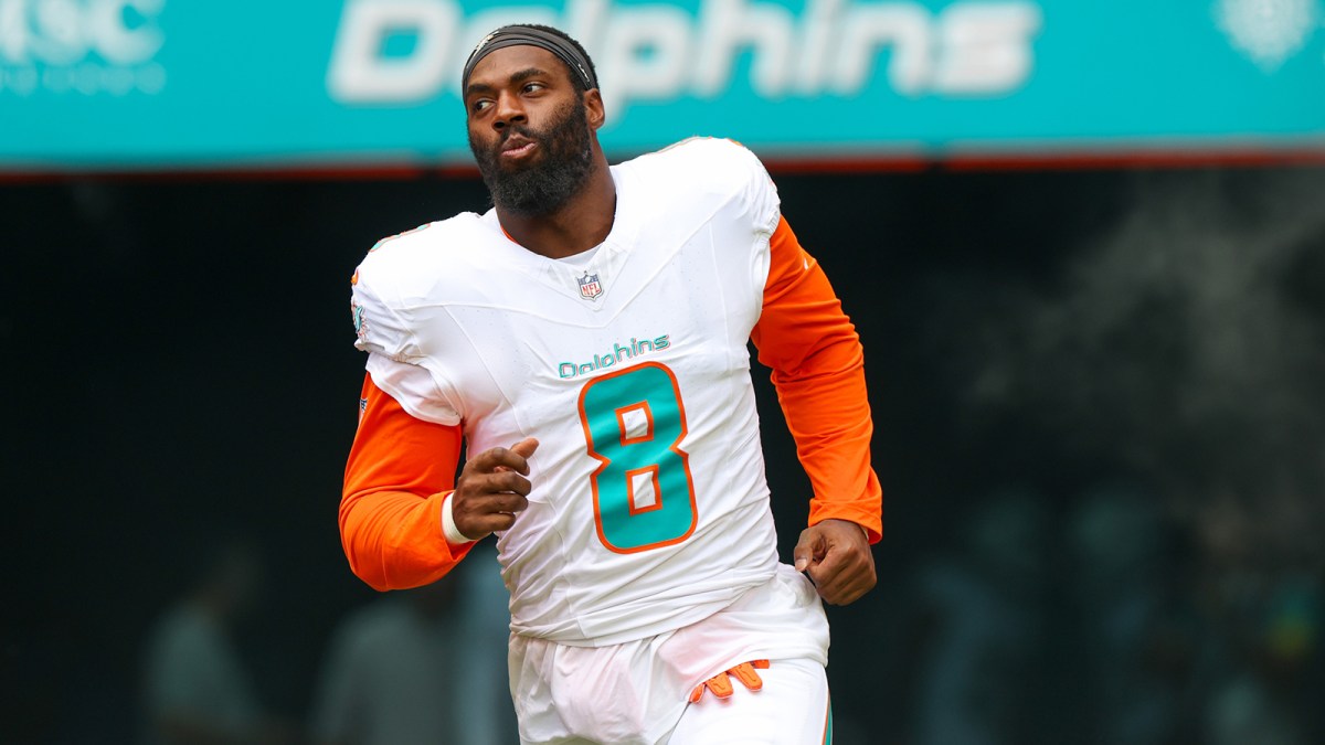 Miami Dolphins linebacker Matthew Judon (8) is introduced for a game against the New England Patriots at Hard Rock Stadium.