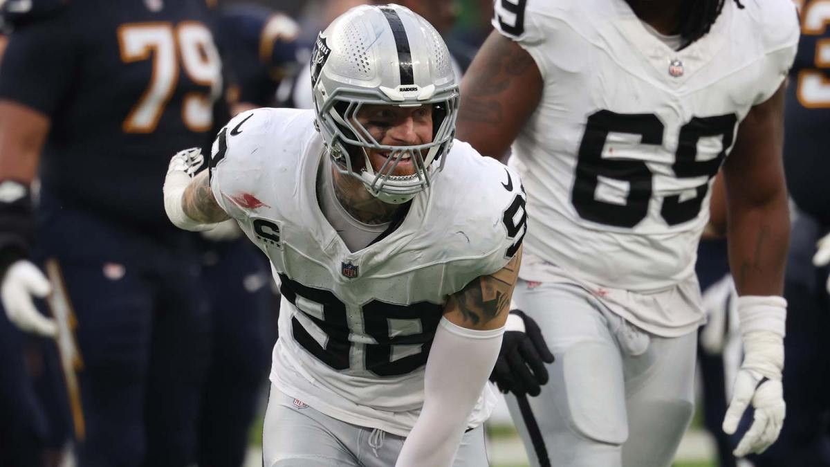 Las Vegas Raiders defensive end Maxx Crosby (98) reacts against the Los Angeles Chargers during the first half at SoFi Stadium.