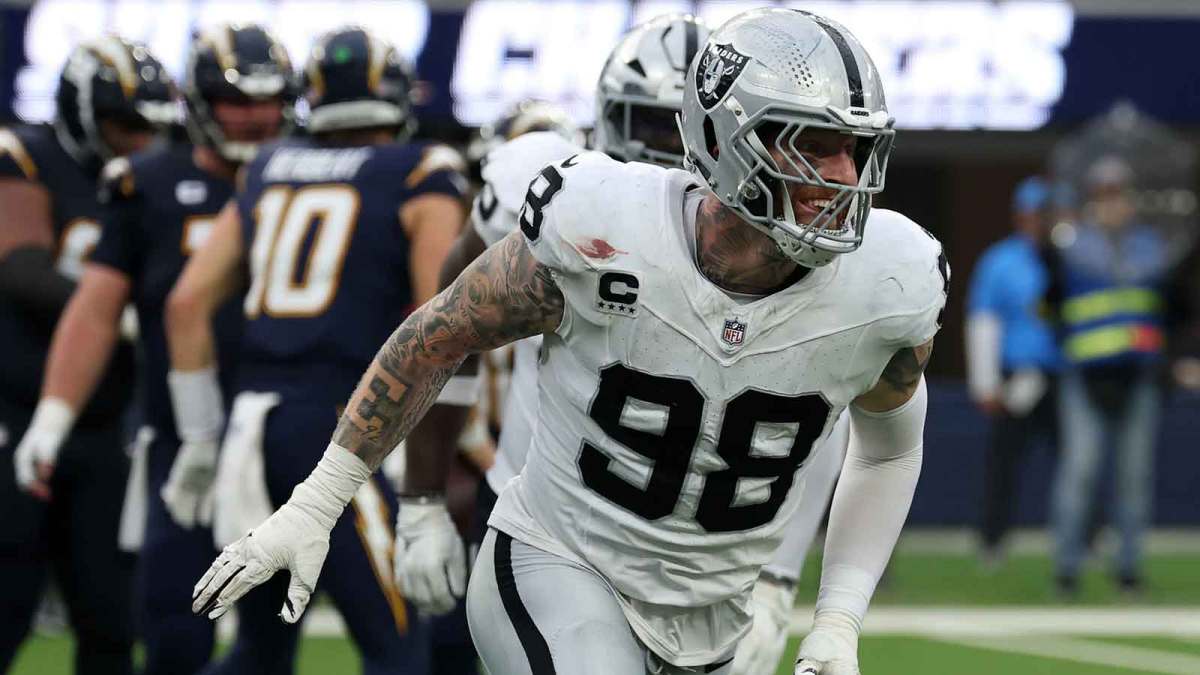 Las Vegas Raiders defensive end Maxx Crosby (98) reacts after a tackle against the Los Angeles Chargers during the second half at SoFi Stadium.