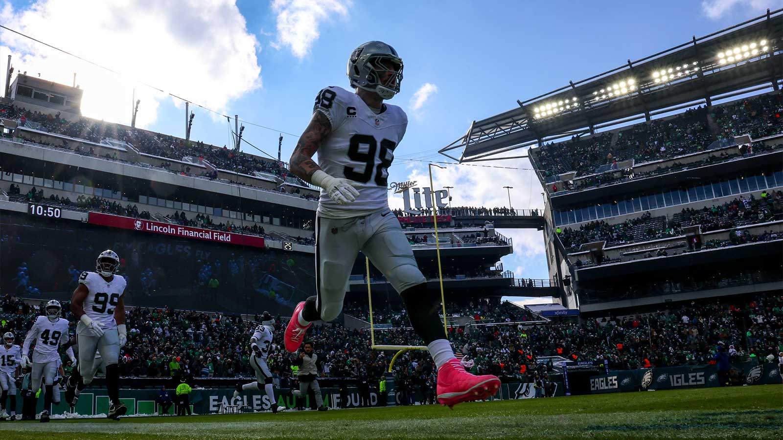 Raiders’ Maxx Crosby likely needs knee surgery as he lands on IR