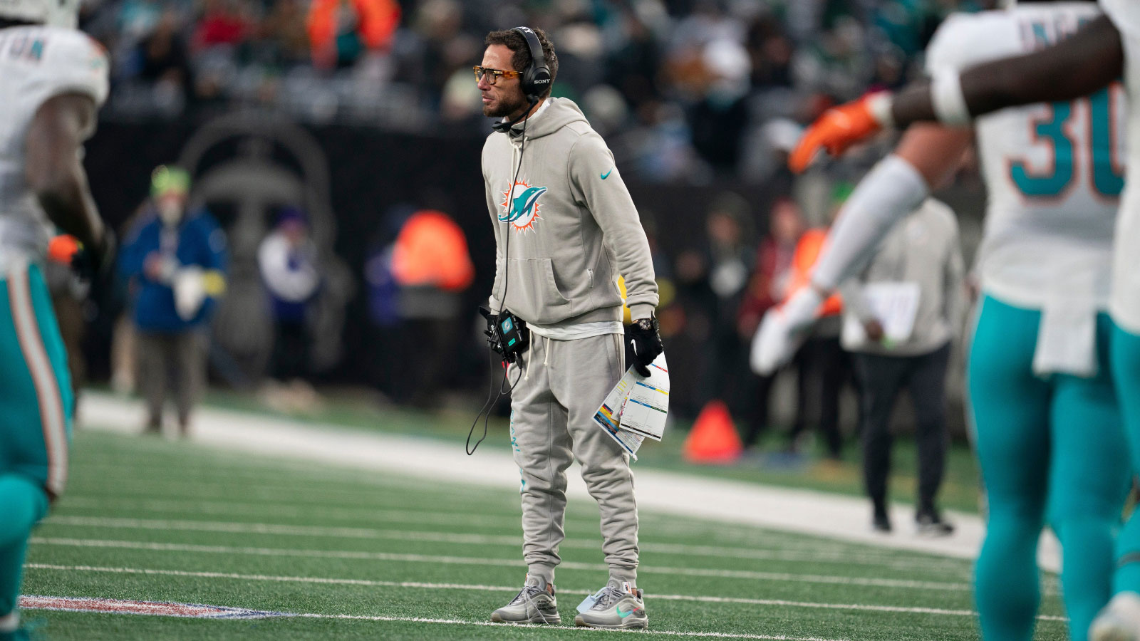 Dolphins rumors: Adam Schefter contradicts reports that Mike McDaniel’s job is safe