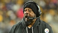 Pittsburgh Steelers head coach Mike Tomlin reacts against the Buffalo Bills during the second half at Acrisure Stadium. Mandatory Credit: Barry Reeger-Imagn Images