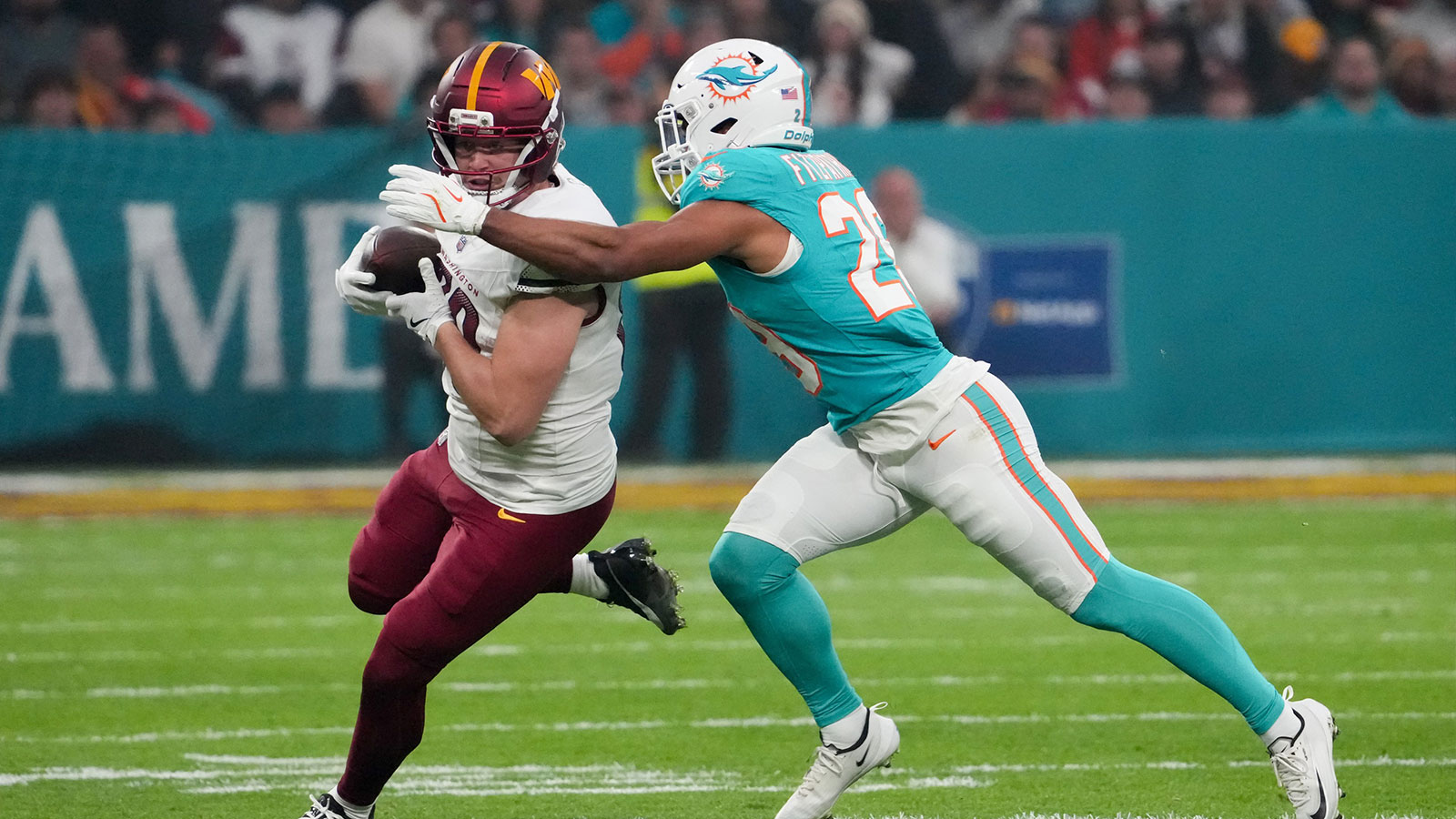 Dolphins’ Minkah Fitzpatrick pushing to play Week 18 through calf injury