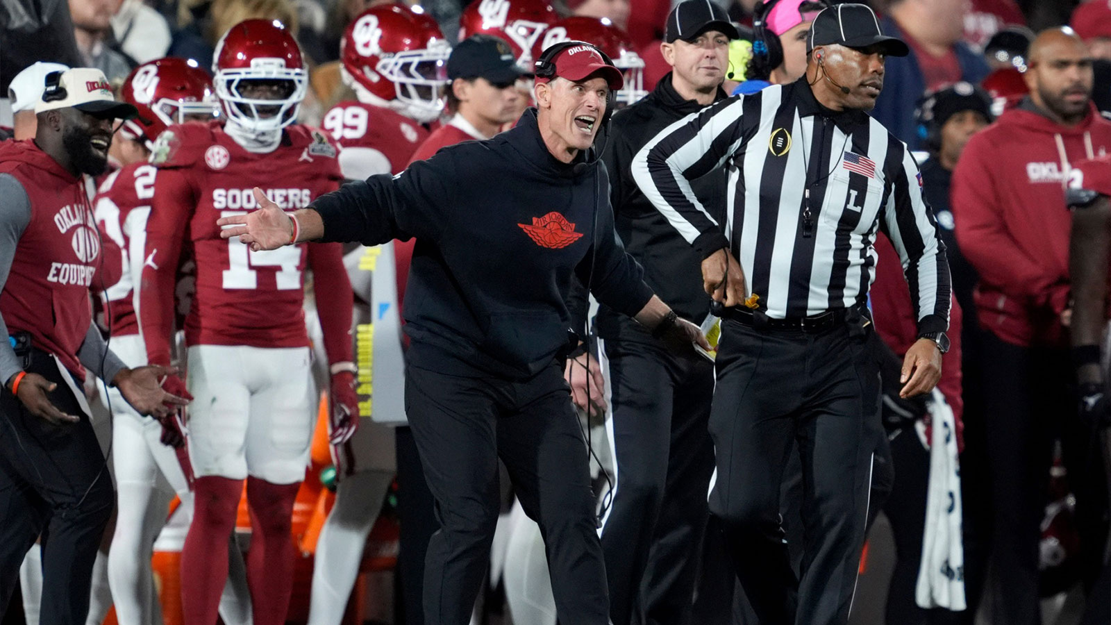 Oklahoma coach Brent Venables shouts at an official during a first-round College Football Playoff game between the University of Oklahoma Sooners (OU) and the Alabama Crimson Tide at Gaylord Family - Oklahoma Memorial Stadium in Norman, Okla., Friday, Dec. 19, 2025. Alabama won 34-24.