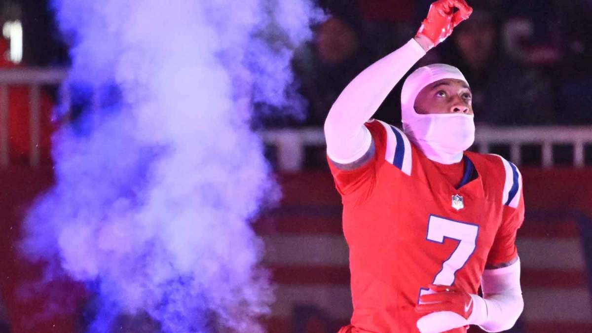 Patriots face Ravens in Week 16 as Carlton Davis leads a lengthy a New England injury report with playoff stakes rising on both sides.