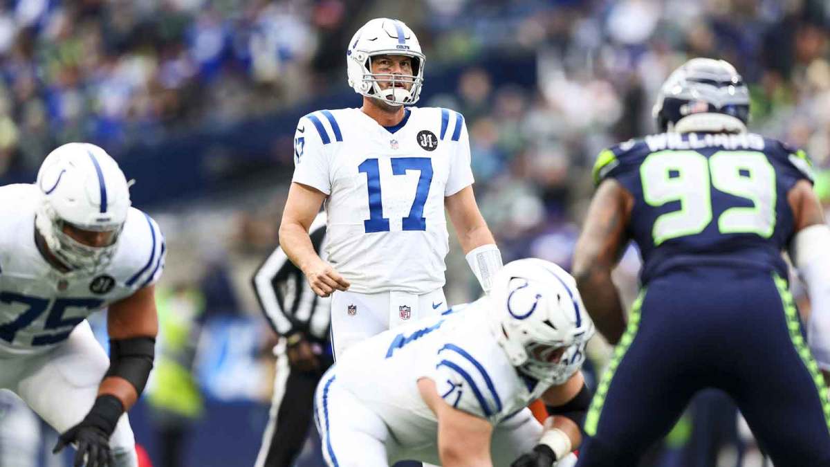 Indianapolis Colts quarterback Philip Rivers (17) stands in a shotgun formation before a snap against the Seattle Seahawks during the second quarter at Lumen Field.