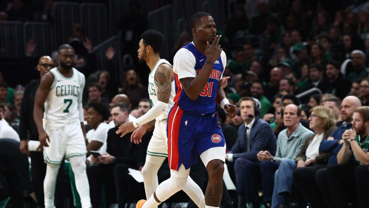 Detroit Pistons guard Javonte Green (31) blows a kiss after making a three point basket against the Boston Celtics during the second half at TD Garden.