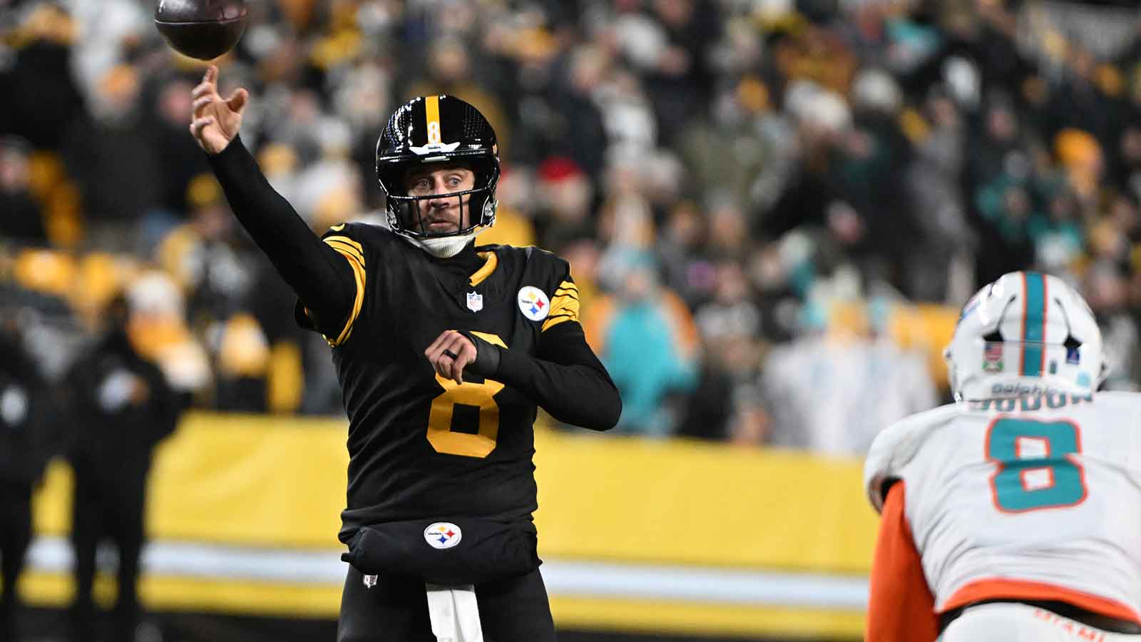 Steelers lose Aaron Rodgers protector to injury amid MNF