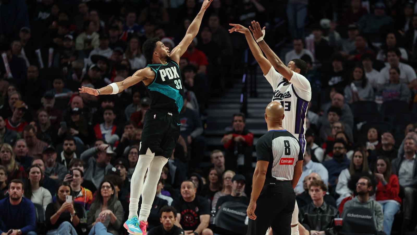 https://wp.clutchpoints.com/wp-content/uploads/2025/12/Portland-stuns-Kings-in-OT-after-controversial-foul-call-with-1.5-seconds-left.jpg