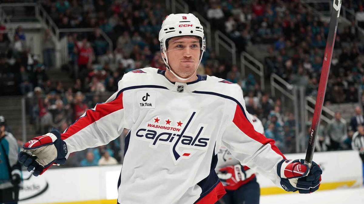 Washington Capitals right winger Ryan Leonard (9) celebrates after scoring a goal against the San Jose Sharks in the first period at SAP Center at San Jose.