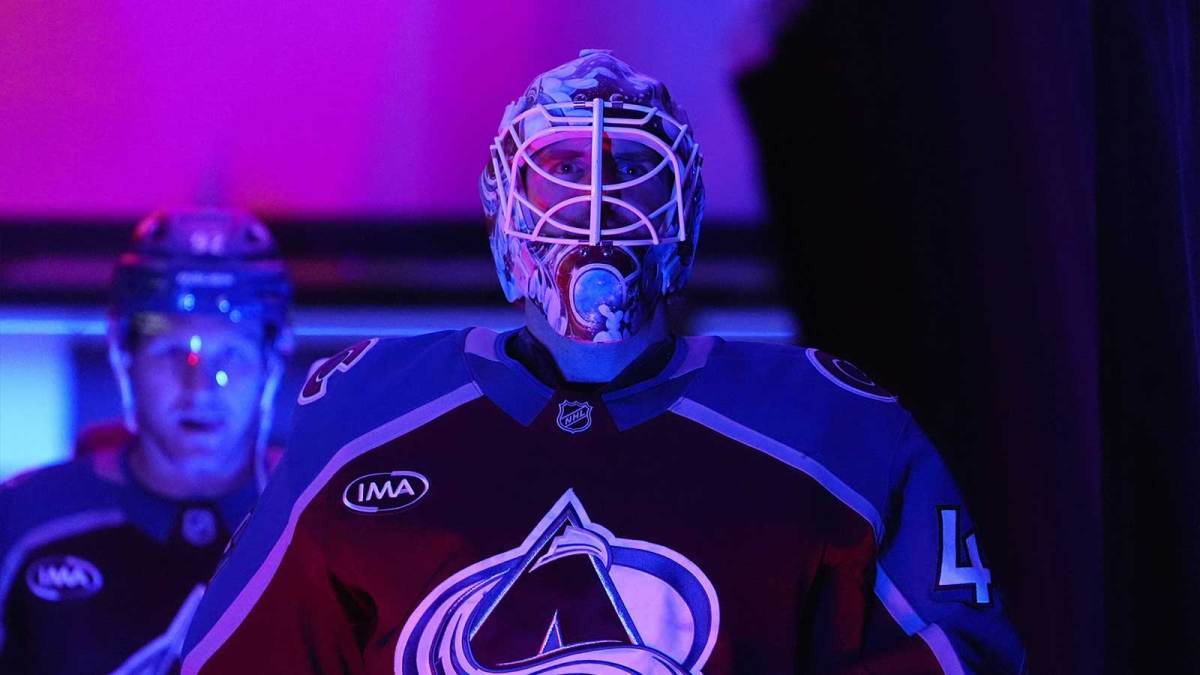 Colorado Avalanche goaltender Scott Wedgewood (41) before the game against the Vancouver Canucks at Ball Arena.