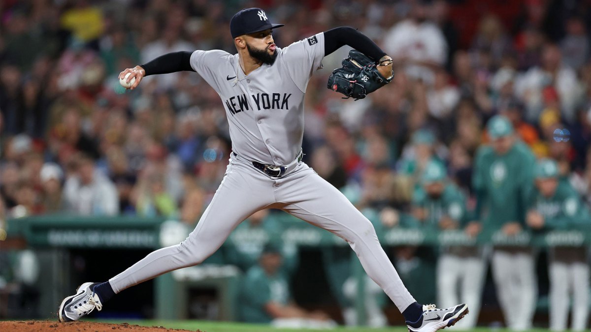 New York Yankees relief pitcher Devin Williams (38) delivers a pitch during the eighth inning against the Boston Red Sox at Fenway Park. Mandatory Credit: Paul Rutherford-Imagn Images