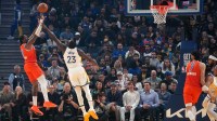 Oklahoma City Thunder guard Jalen Williams (8) makes a shot over Golden State Warriors forward Draymond Green (23) in the first quarter at the Chase Center.