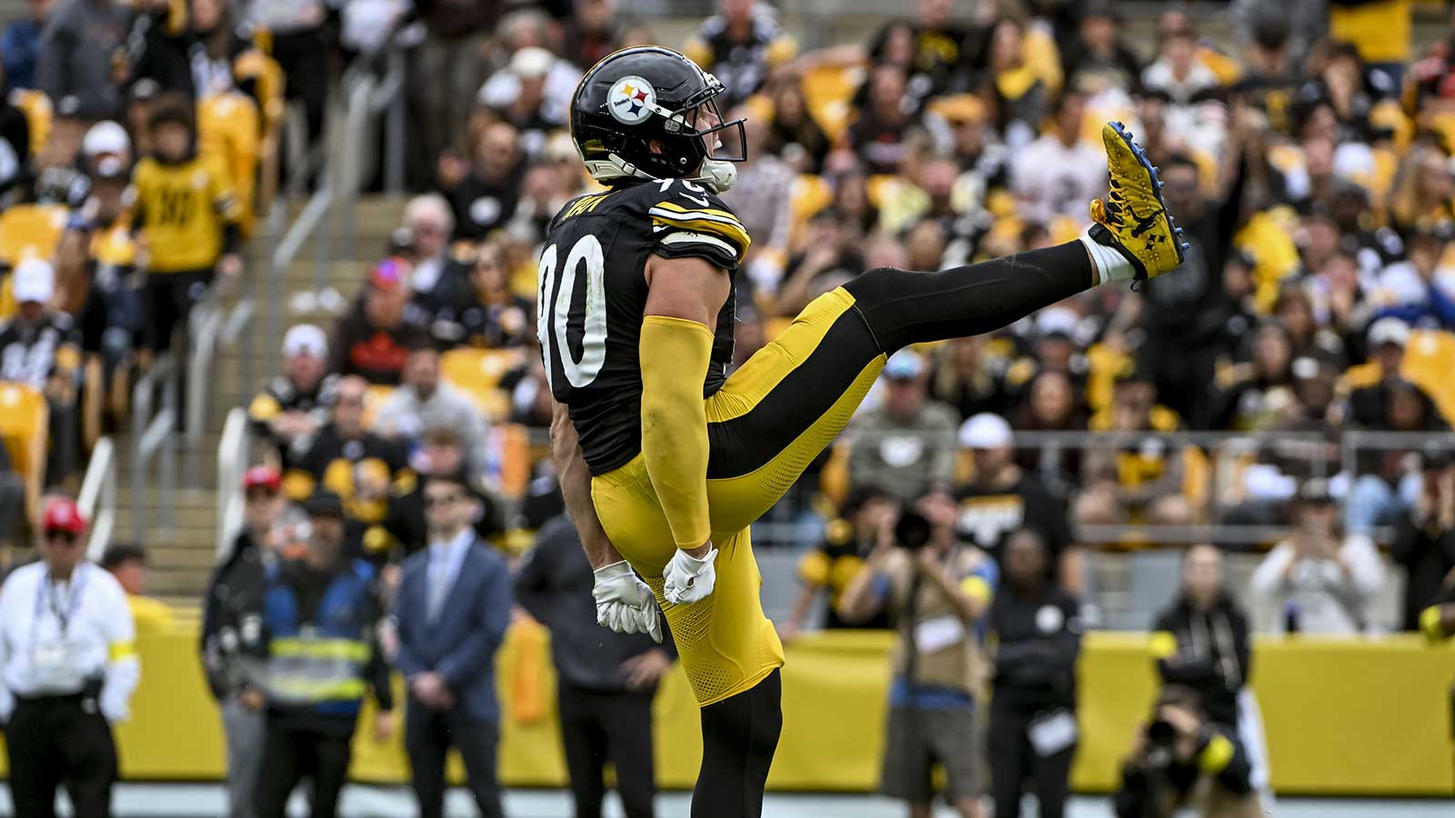Steelers’ T.J. Watt joins Aaron Rodgers as full participant ahead of Ravens matchup