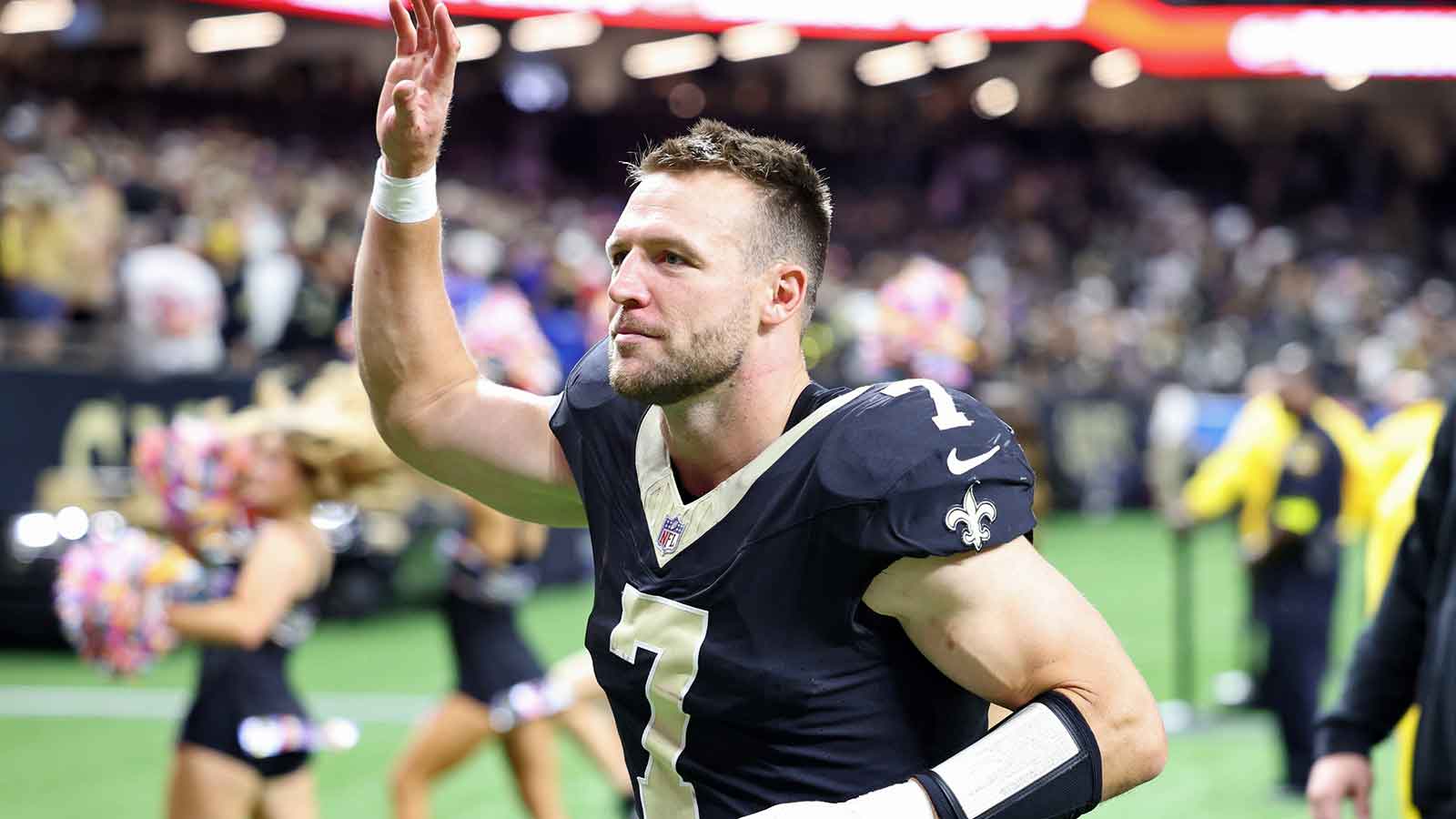 Taysom Hill tears up discussing possible final game with Saints