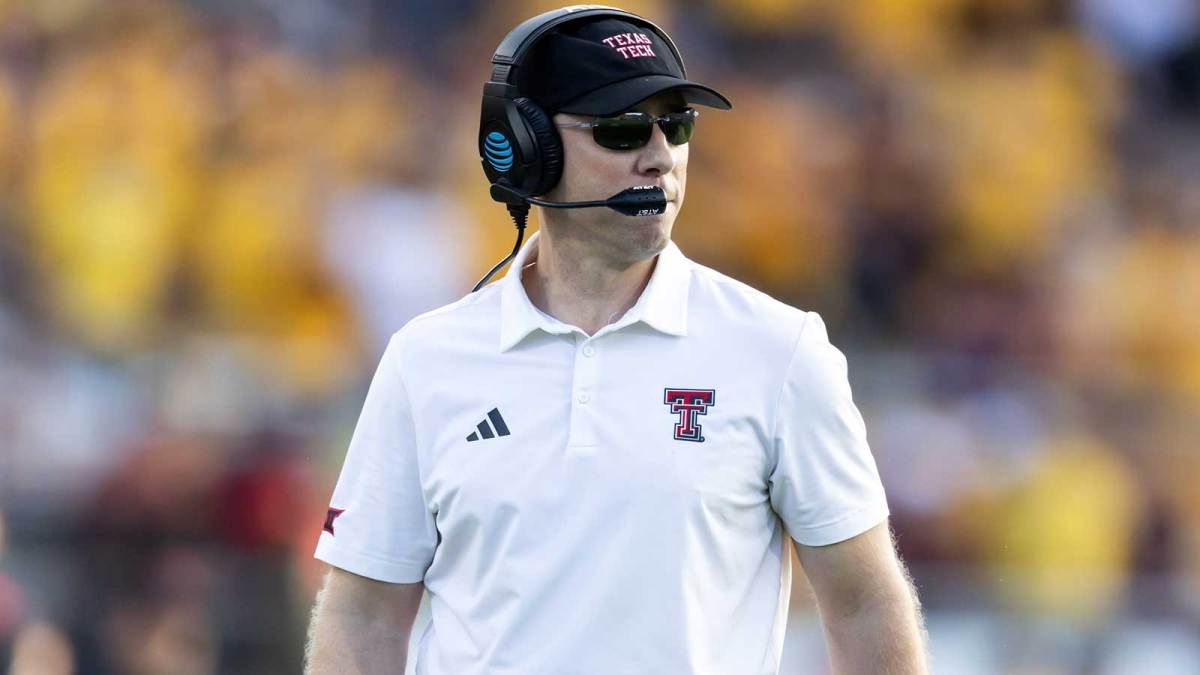Texas Tech Red Raiders defensive coordinator Shiel Wood against the Arizona State Sun Devils at Mountain America Stadium.