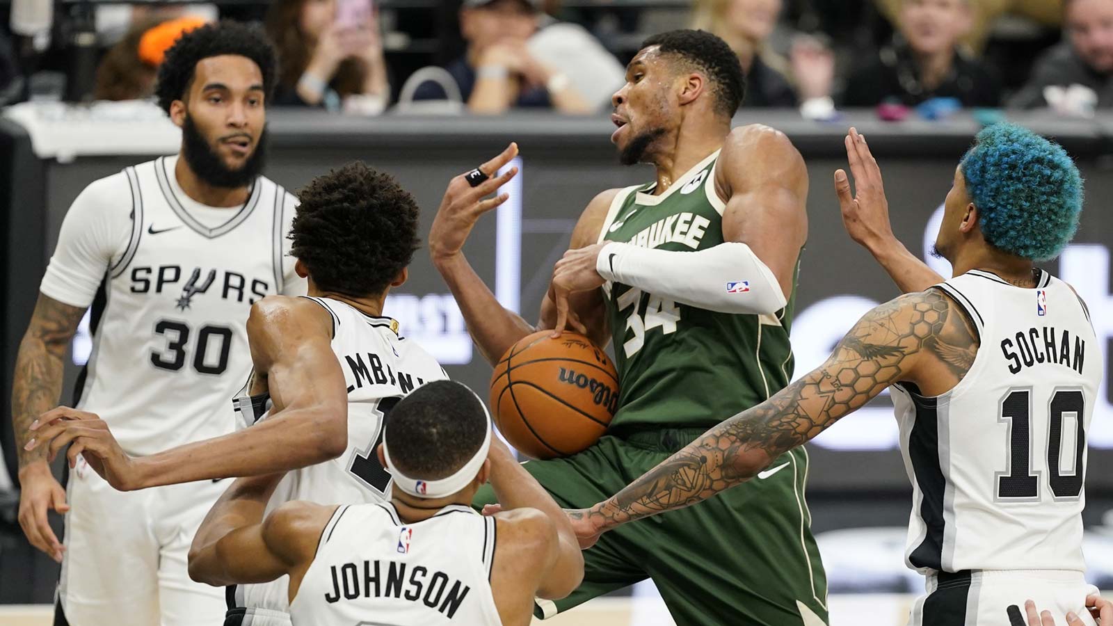 The Thunder reason why Spurs don’t need Giannis Antetokounmpo trade