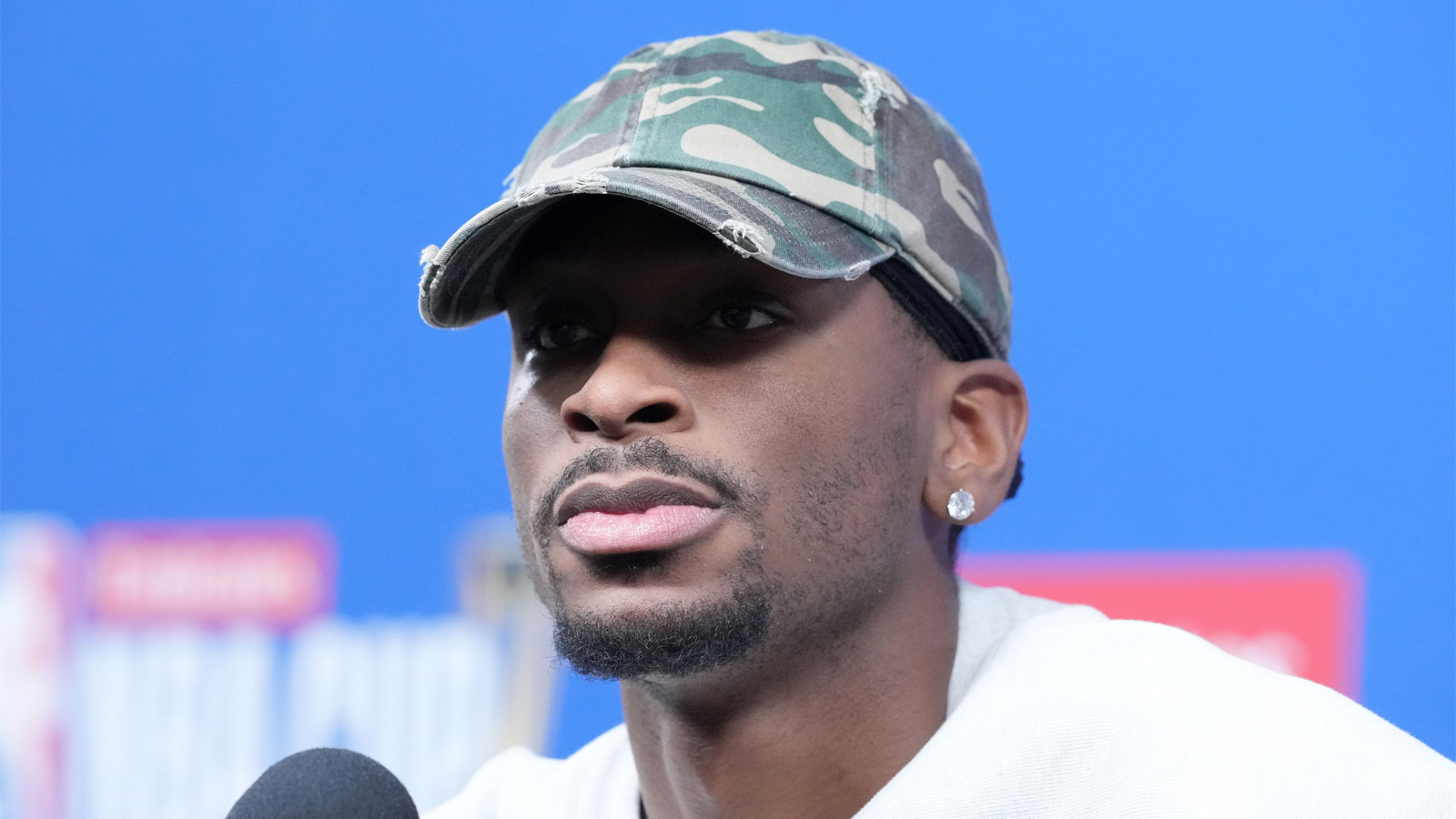 Thunder guard Shai Gilgeous-Alexander (2) at press conference prior to the Emirates Cup semifinals at T-Mobile Arena