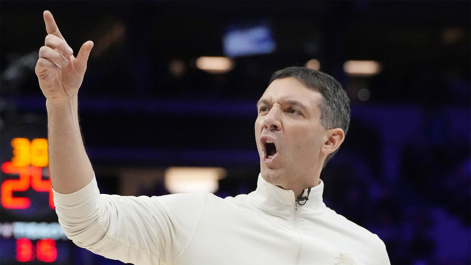 Mark Daigneault states obvious after Spurs beat Thunder again with ‘statement’ game