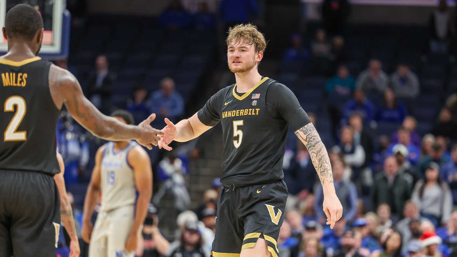 Vanderbilt basketball’s Tyler Nickel sums up razor-thin win over Memphis with epic tweet