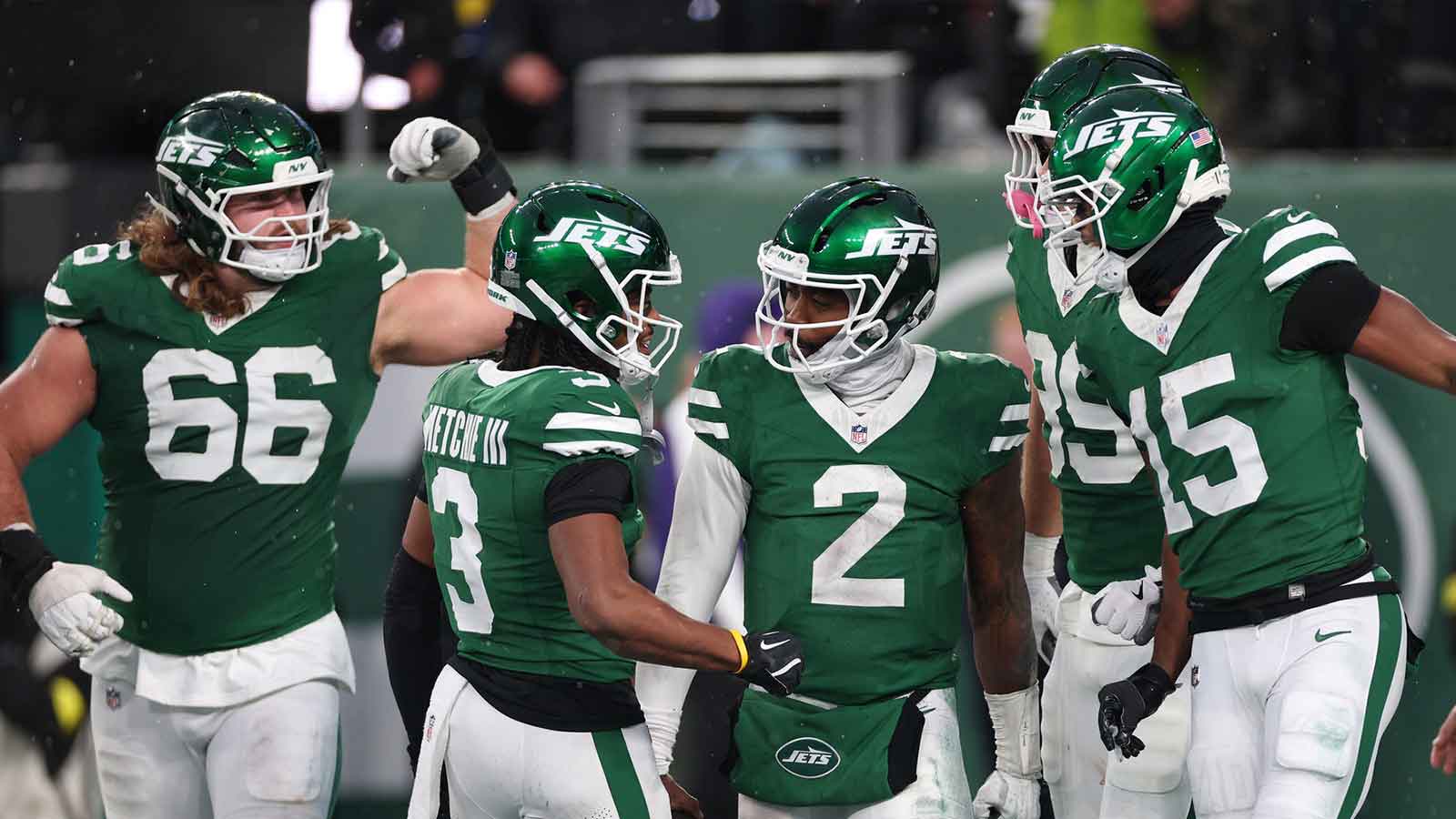 New York Jets quarterback Tyrod Taylor (2) reacts after a touchdown against the Atlanta Falcons during the second half at MetLife Stadium. 
