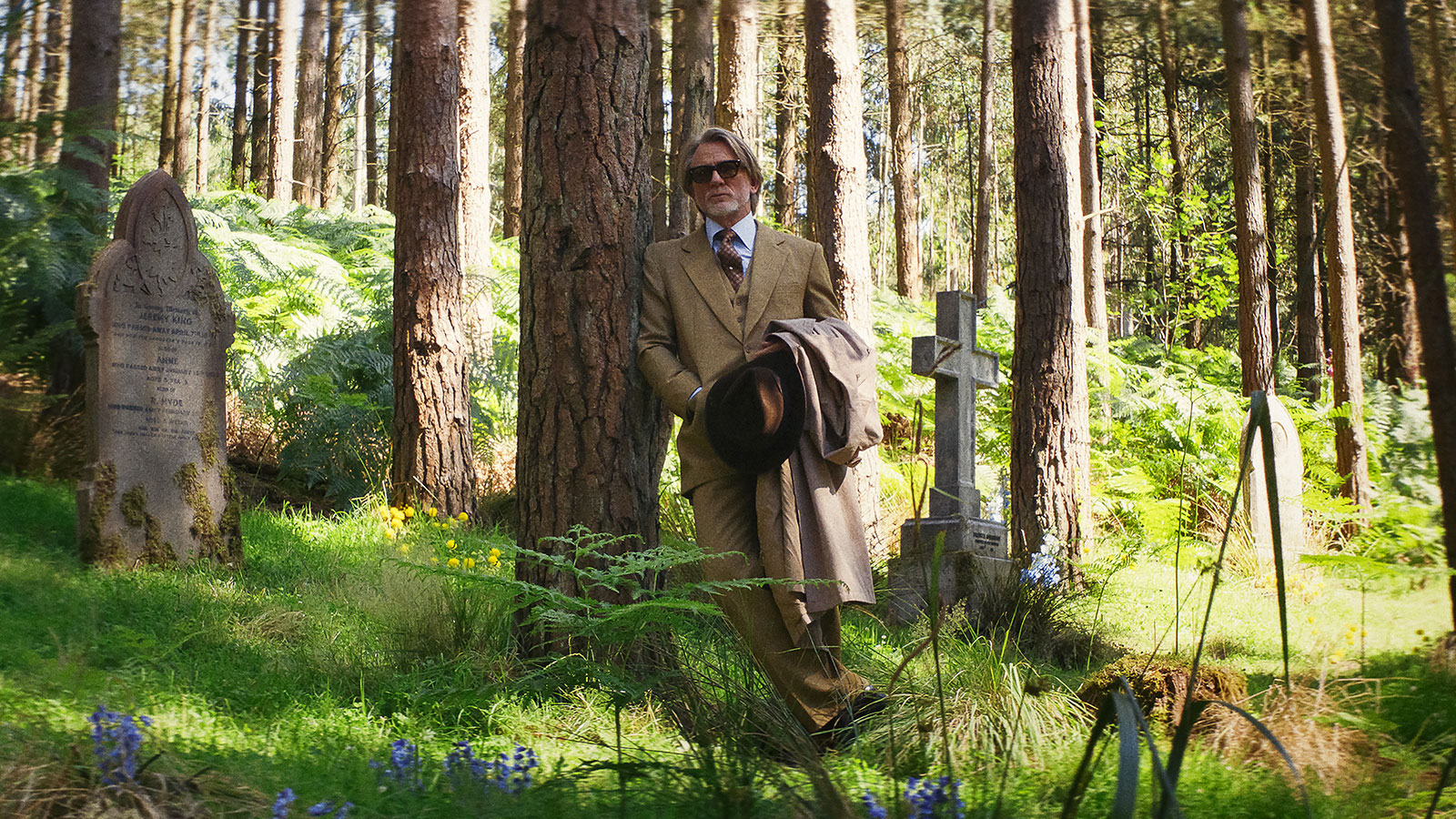 Daniel Craig as Benoit Blanc in Wake Up Dead Man: A Knives Out Mystery.