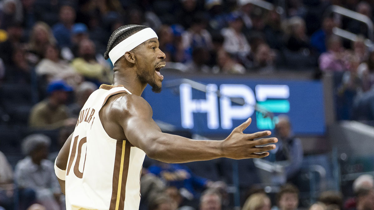 Golden State Warriors forward Jimmy Butler III (10) reacts during the third quarter against the New Orleans Pelicans at Chase Center.
