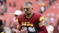 Washington Commanders tight end Zach Ertz (86) walks off the field after the game against the Las Vegas Raiders at Northwest Stadium.