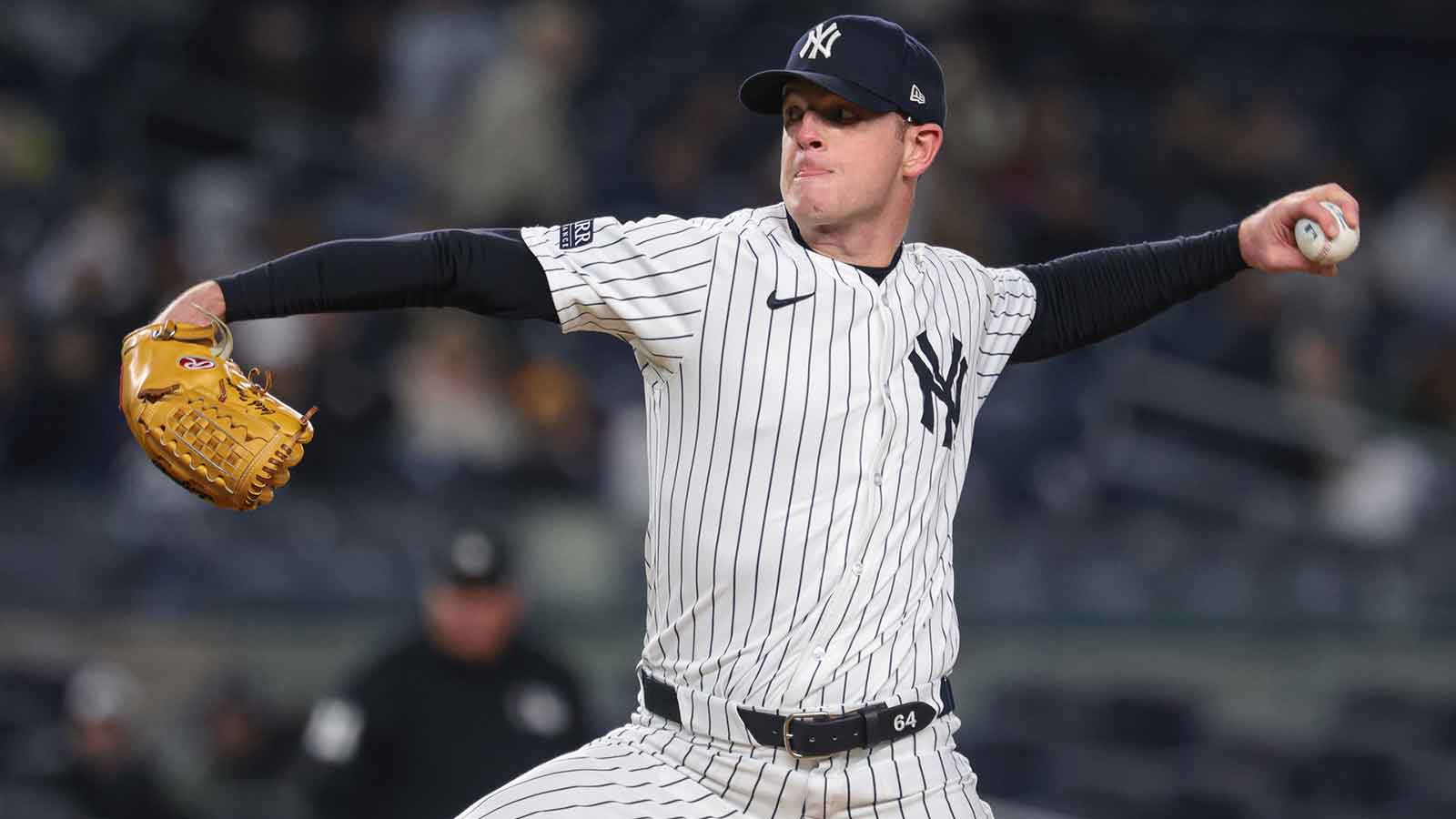 Reds sign ex-Yankees, Astros lefty reliever to free-agent deal
