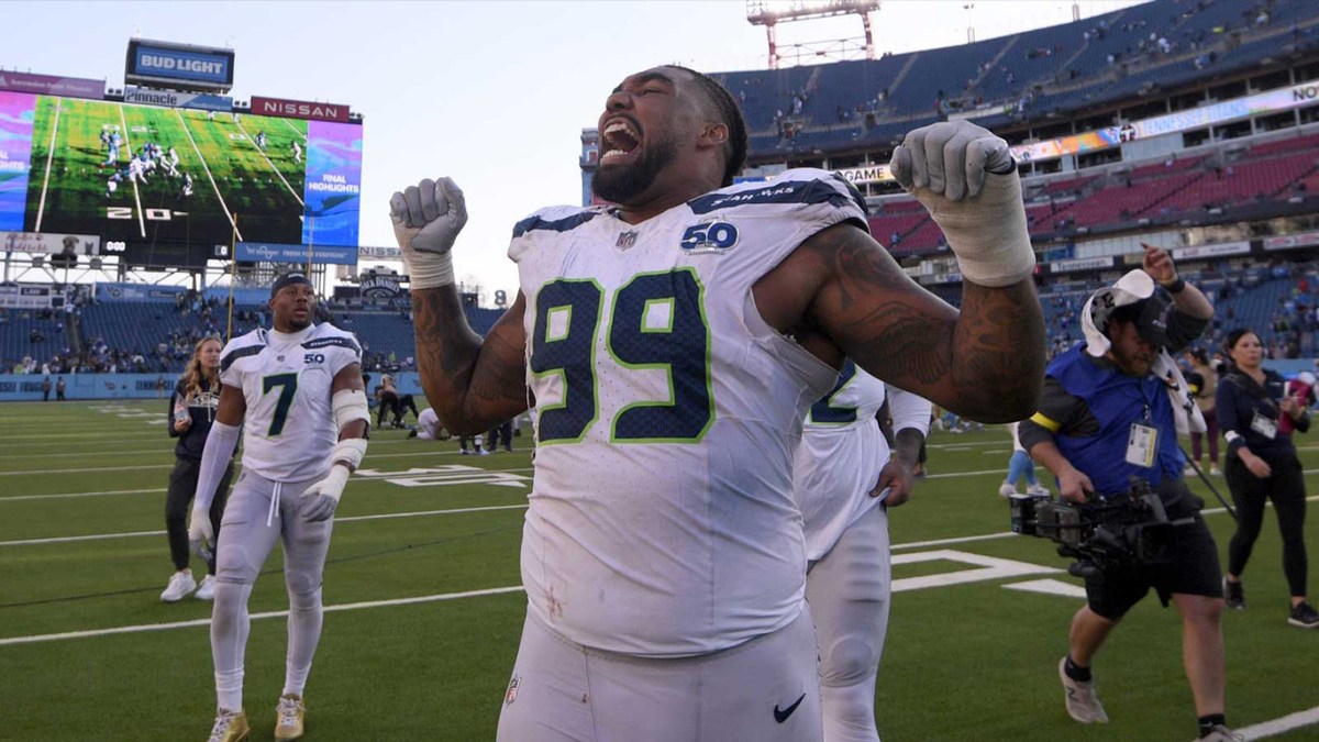 Seattle Seahawks defensive end Leonard Williams (99) reacts after a game against the Tennessee Titans at Nissan Stadium.