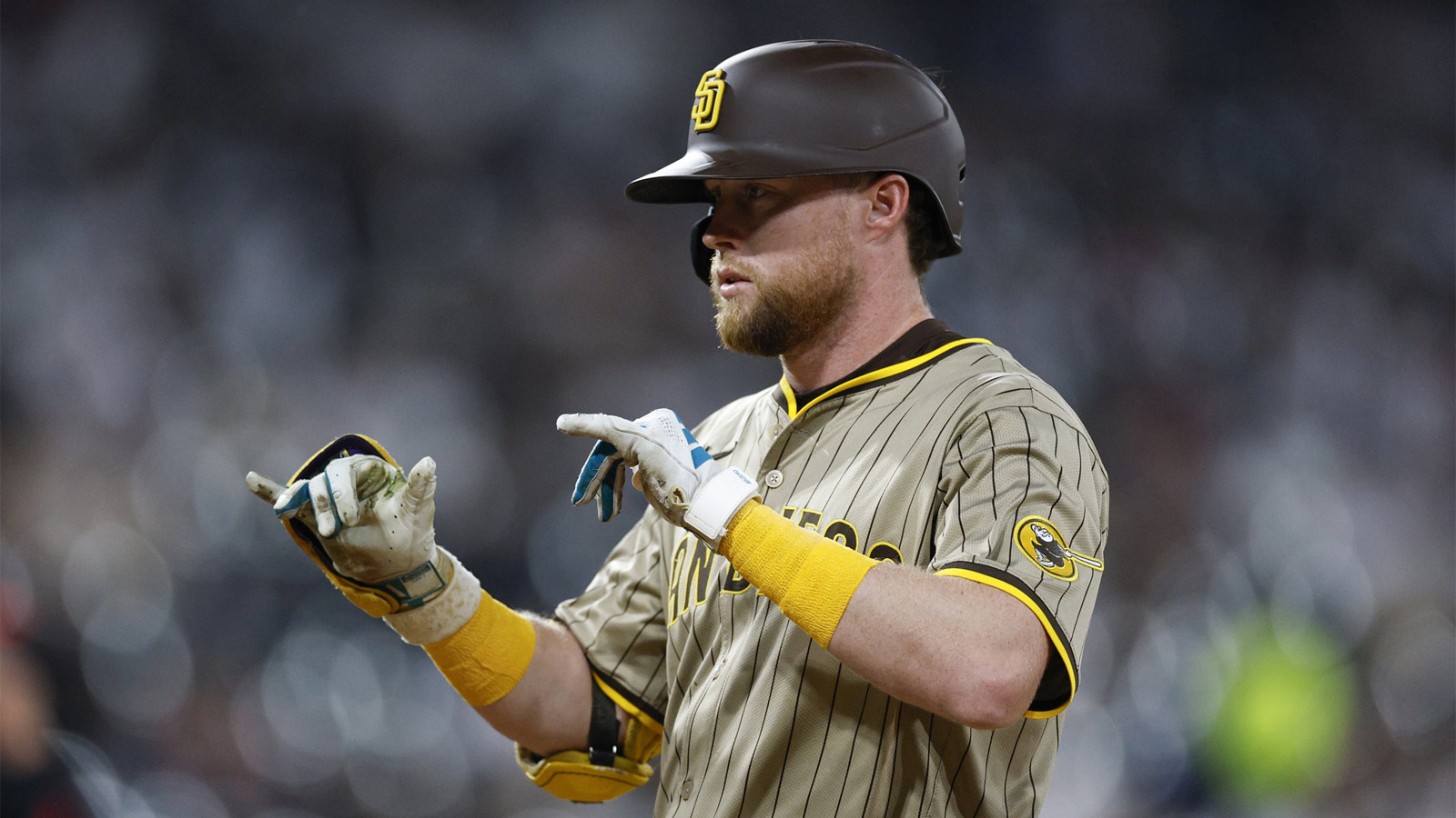 1 player Padres must trade before spring training