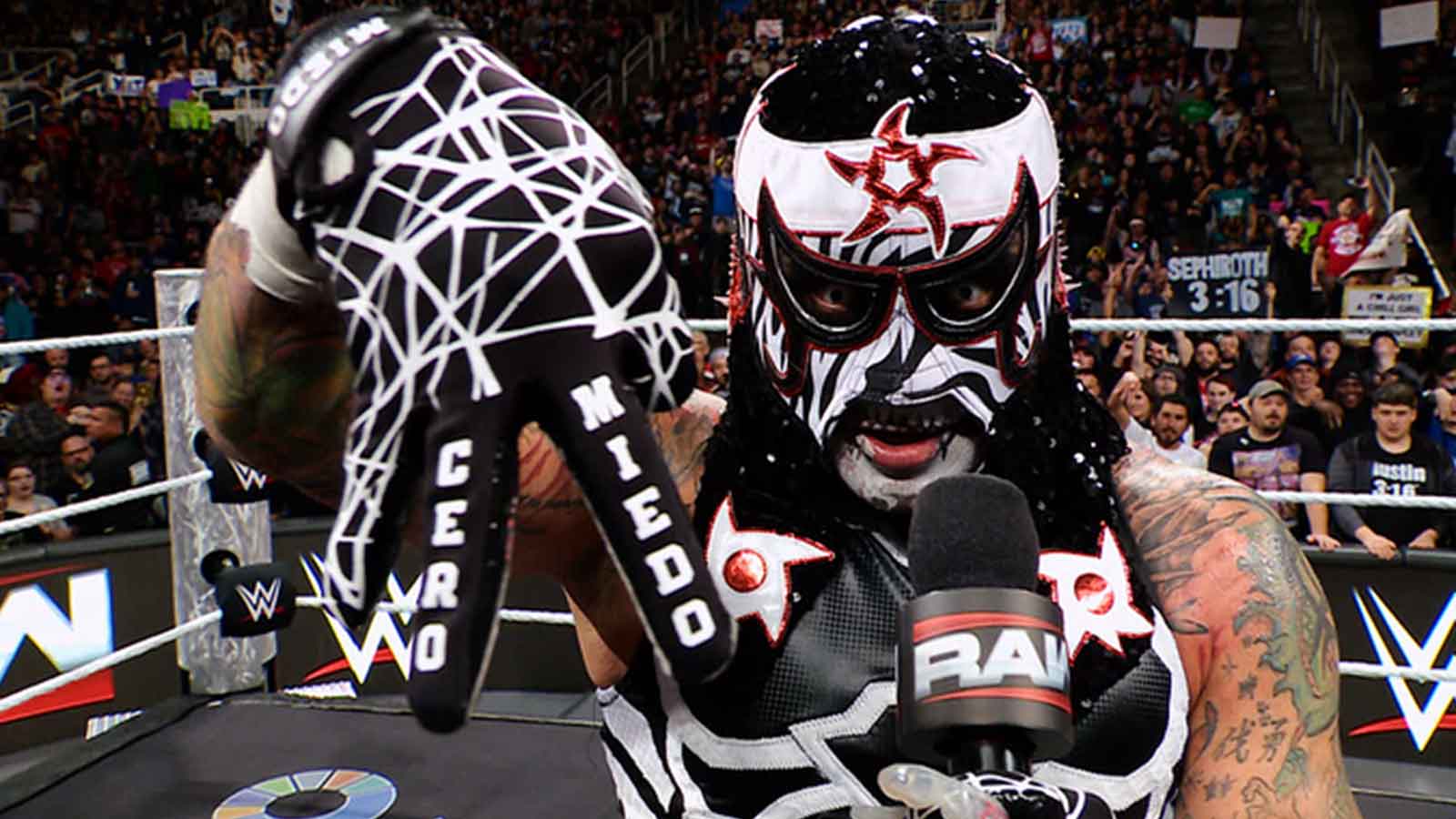 Penta on Monday Night RAW as shown in WWE Unreal.