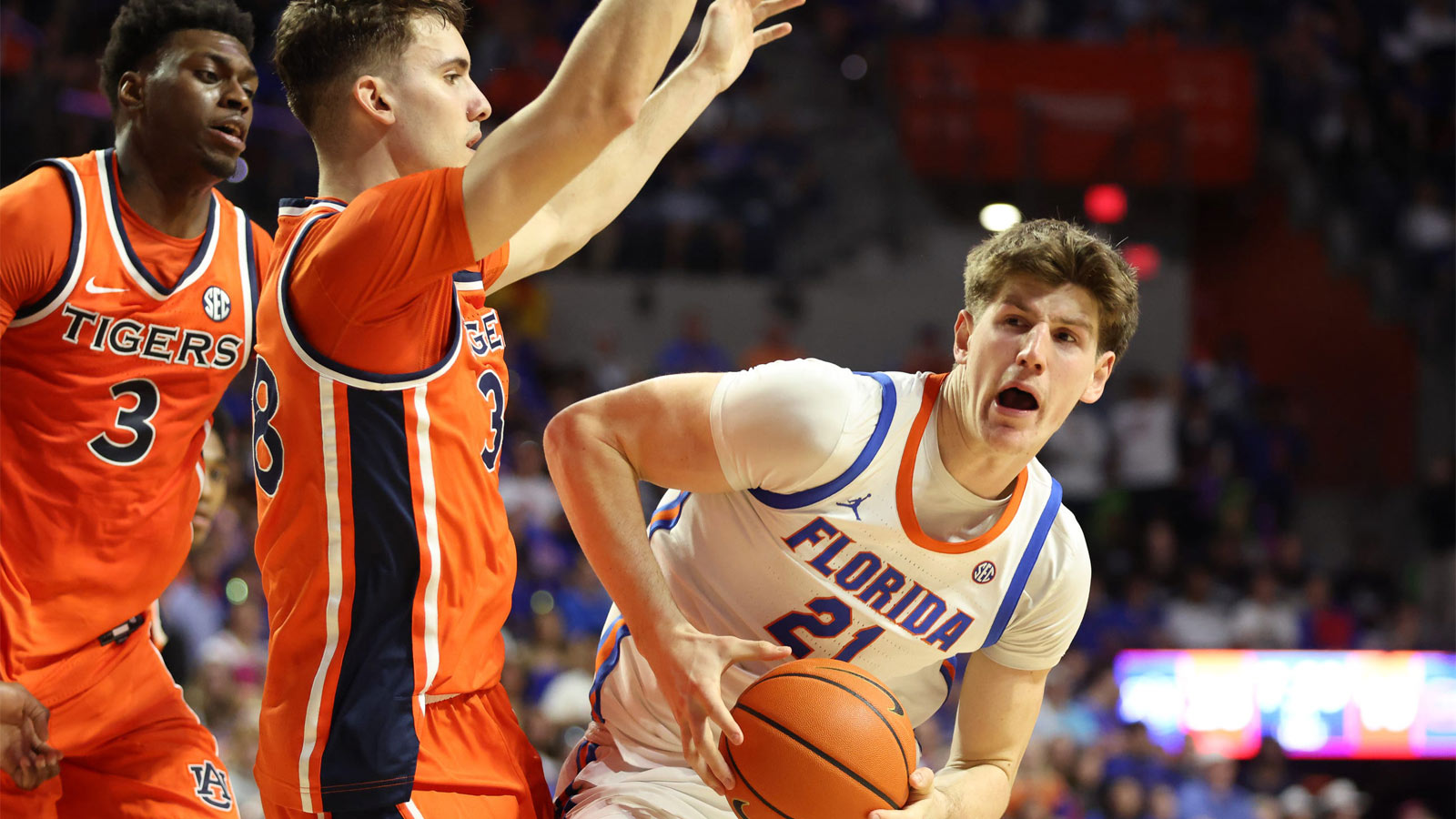 Florida basketball’s Todd Golden calls out Alex Condon’s brutal game after Auburn throws curveball