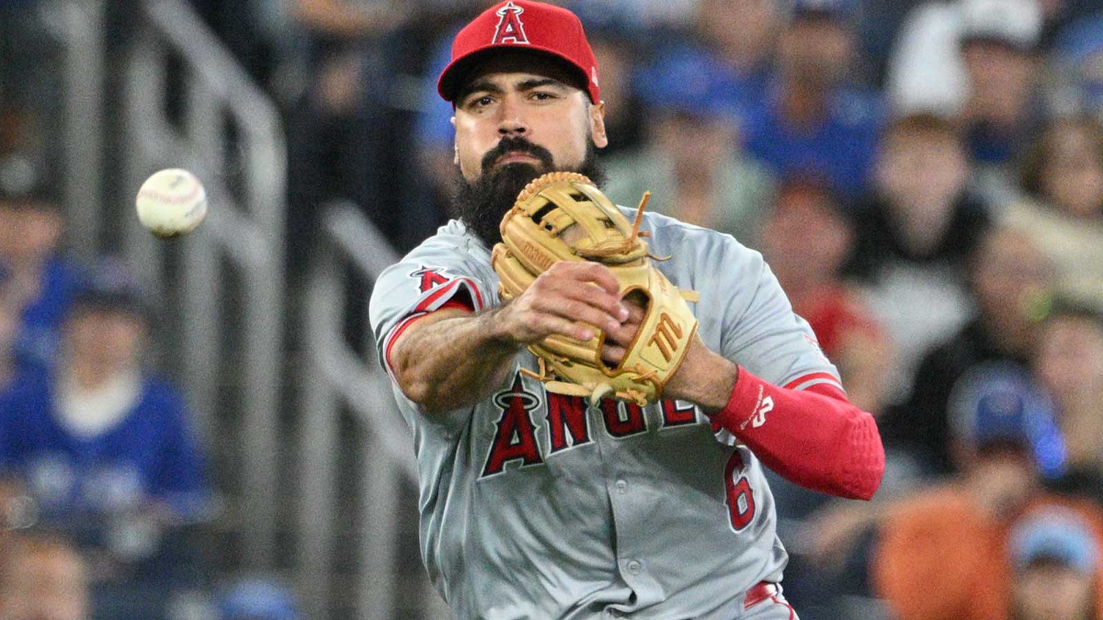 https://wp.clutchpoints.com/wp-content/uploads/2026/01/Angels-third-baseman-Anthony-Rendon-6-throws.jpg