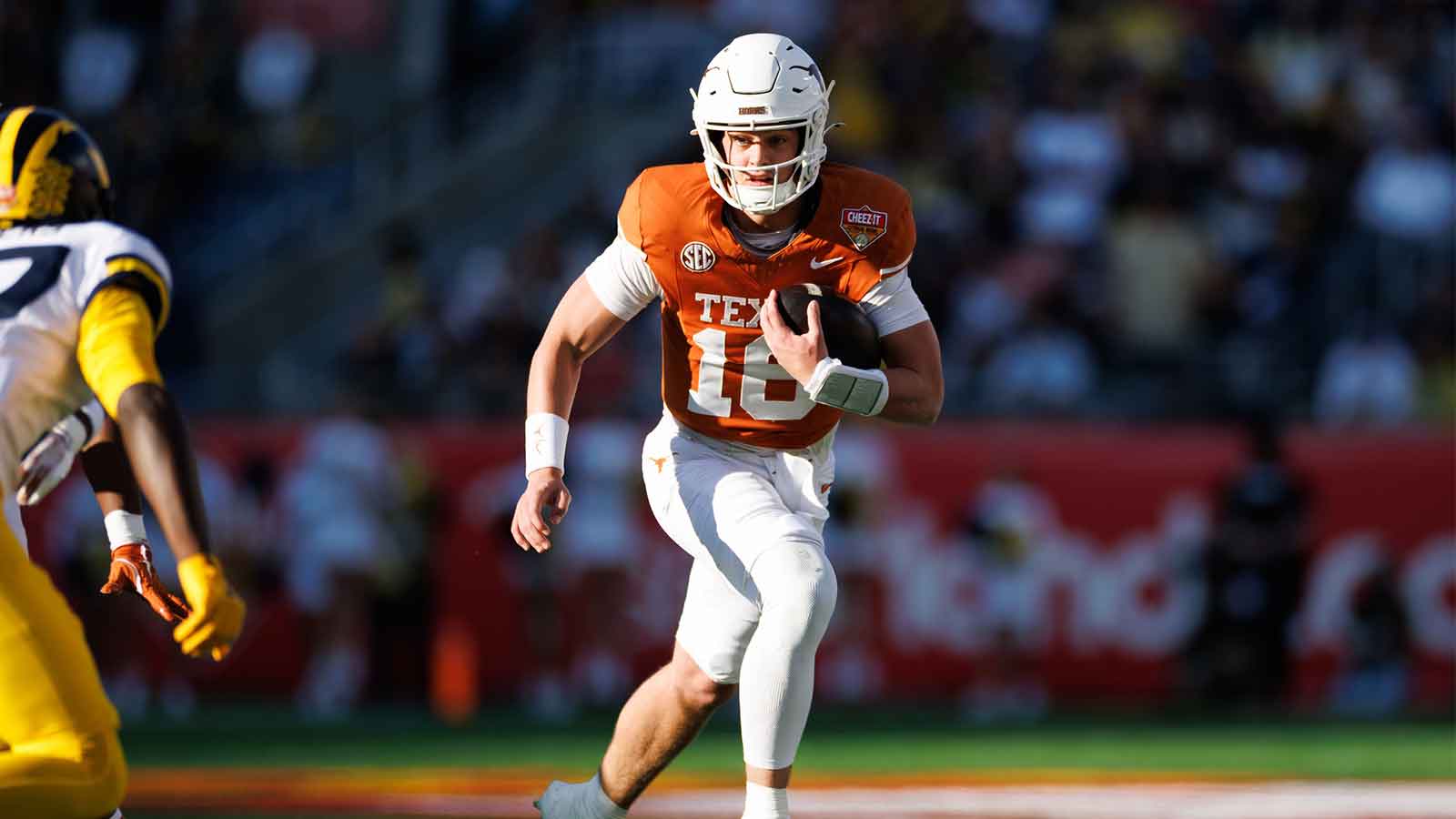 Texas’ Arch Manning undergoes offseason foot surgery