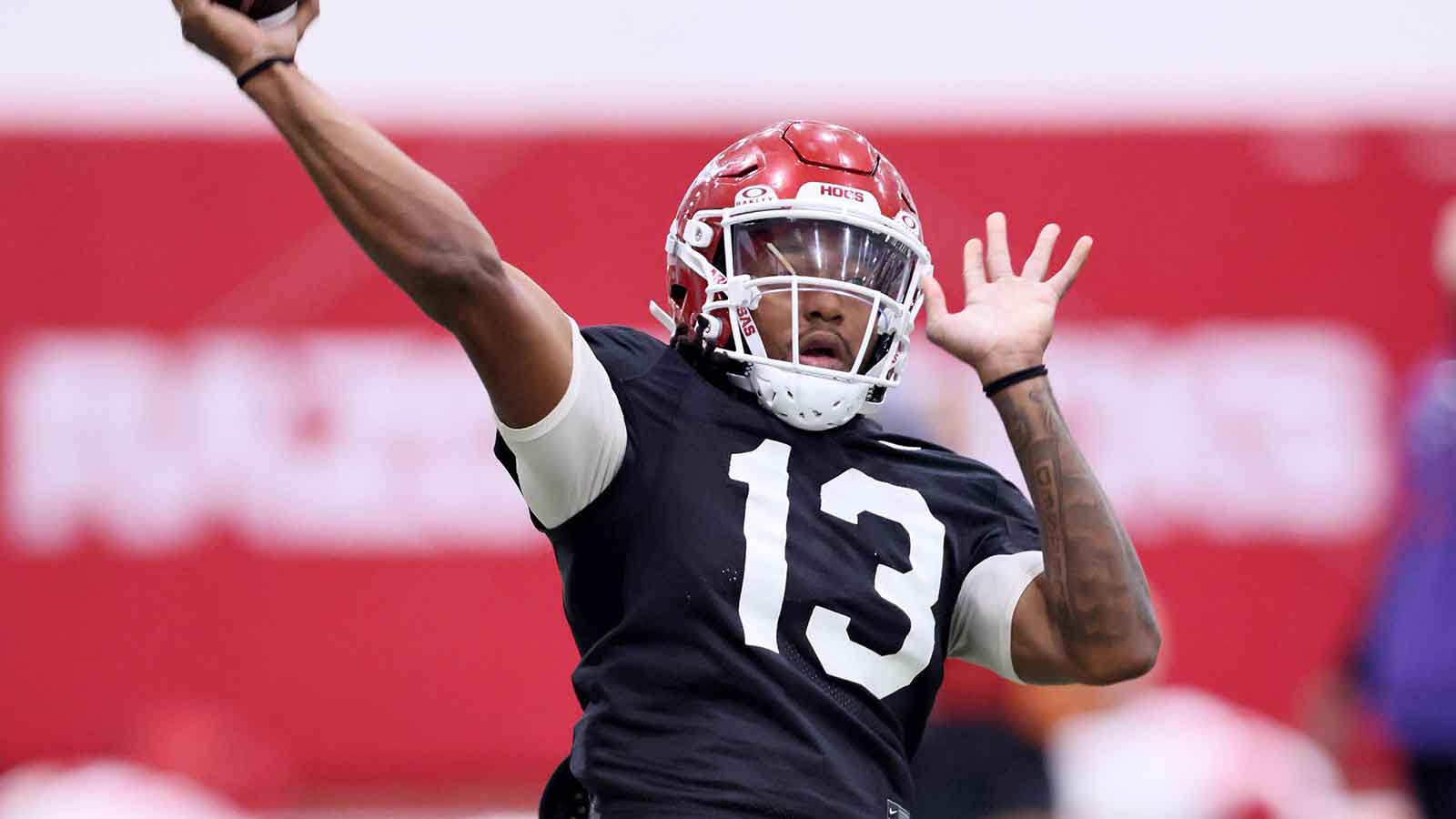 Arkansas Razorbacks lose QB Trever Jackson to surprising school