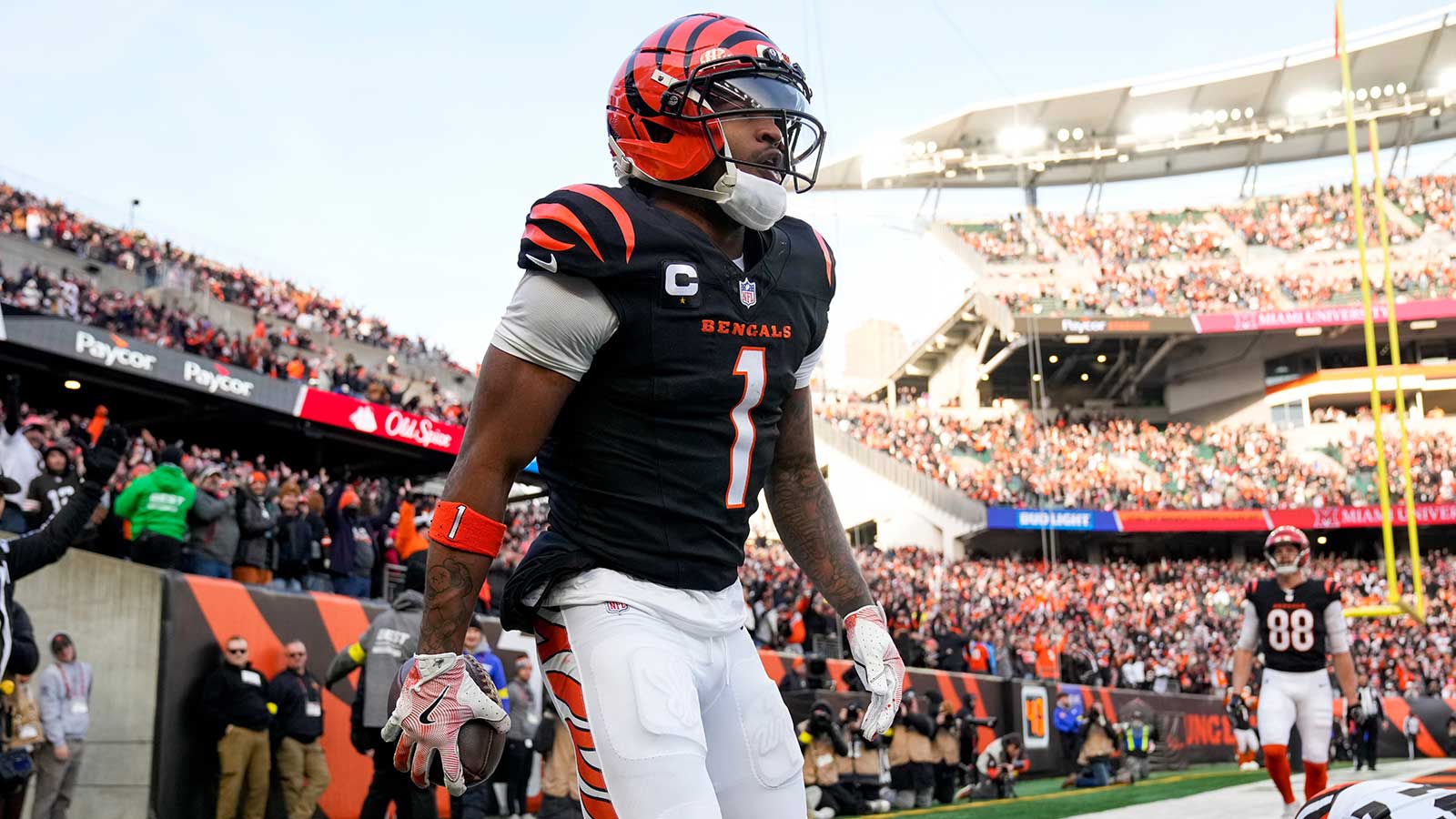 Bengals’ Ja’Marr Chase goes 1-2-3 Cancun after missing playoffs again