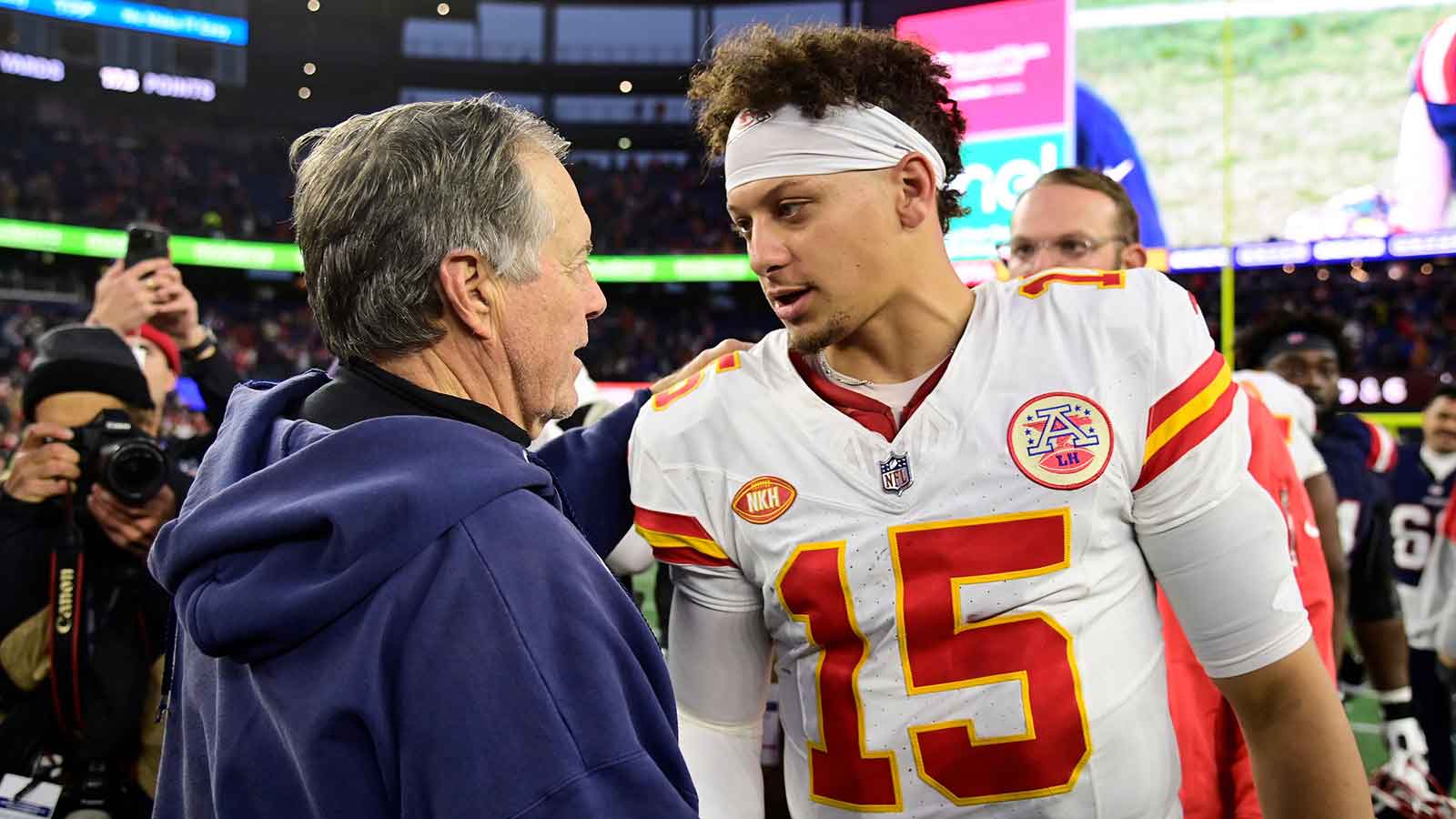 Bill Belichick’s Hall of Fame snub gets ‘insane’ reaction from Patrick Mahomes