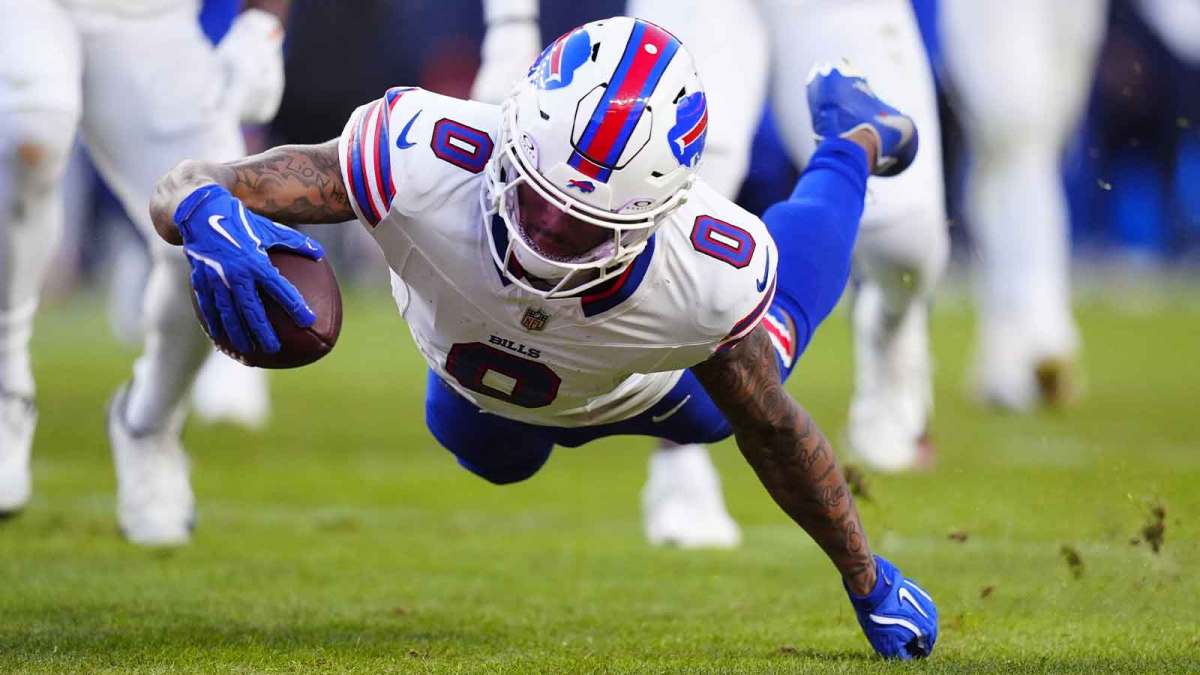 Buffalo Bills wide receiver Keon Coleman (0) scores a touchdown during the third quarter of an AFC Divisional Round playoff game against the Denver Broncos at Empower Field at Mile High.
