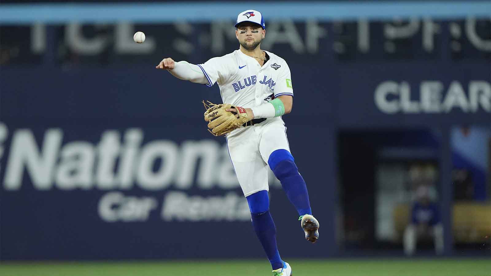 MLB rumors: Bo Bichette’s shortstop-second base conundrum impacting his free agency