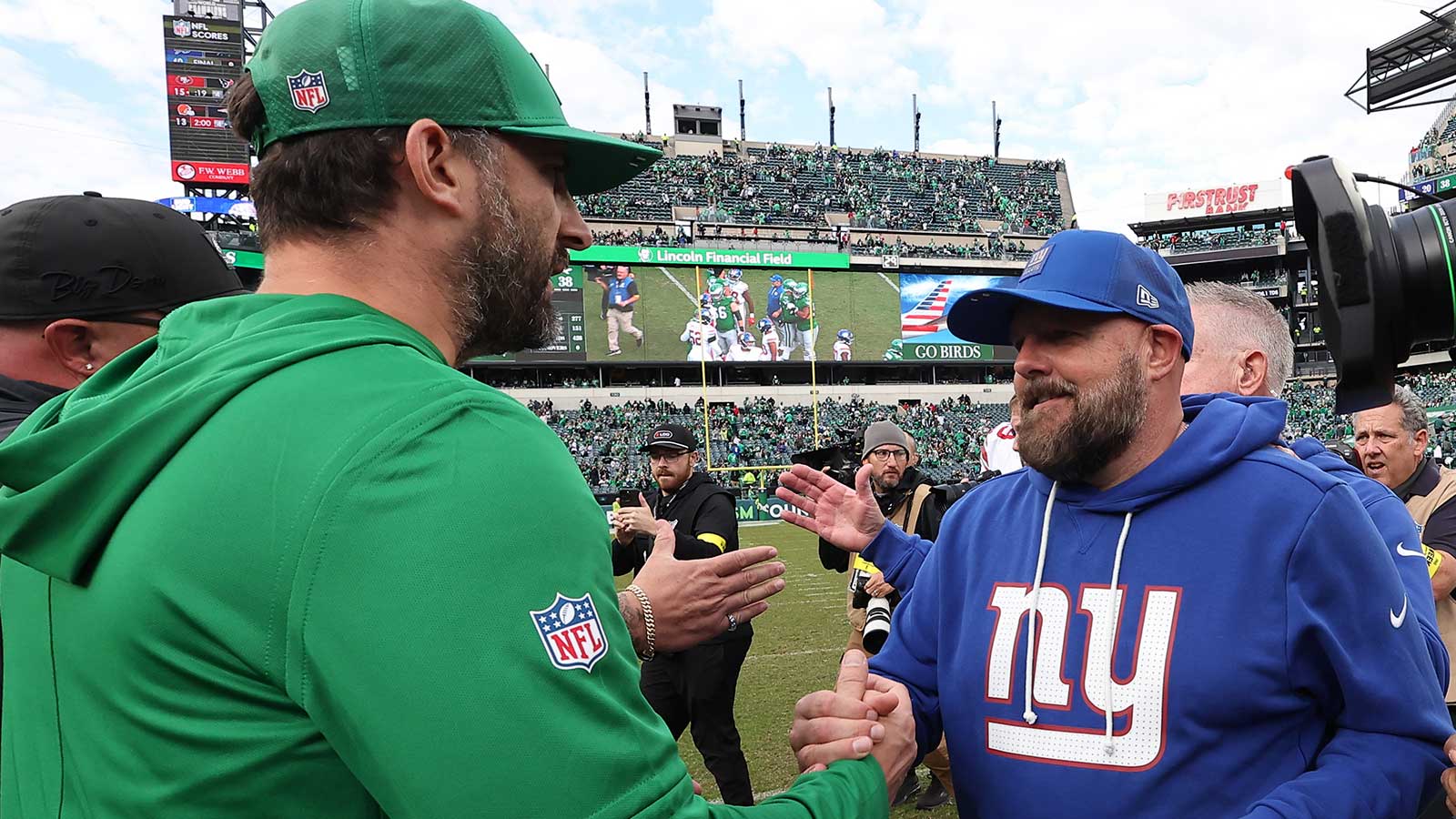 https://wp.clutchpoints.com/wp-content/uploads/2026/01/Brian-Daboll-as-Giants-head-coach-with-Eagles-Kevin-Stefanski.jpg