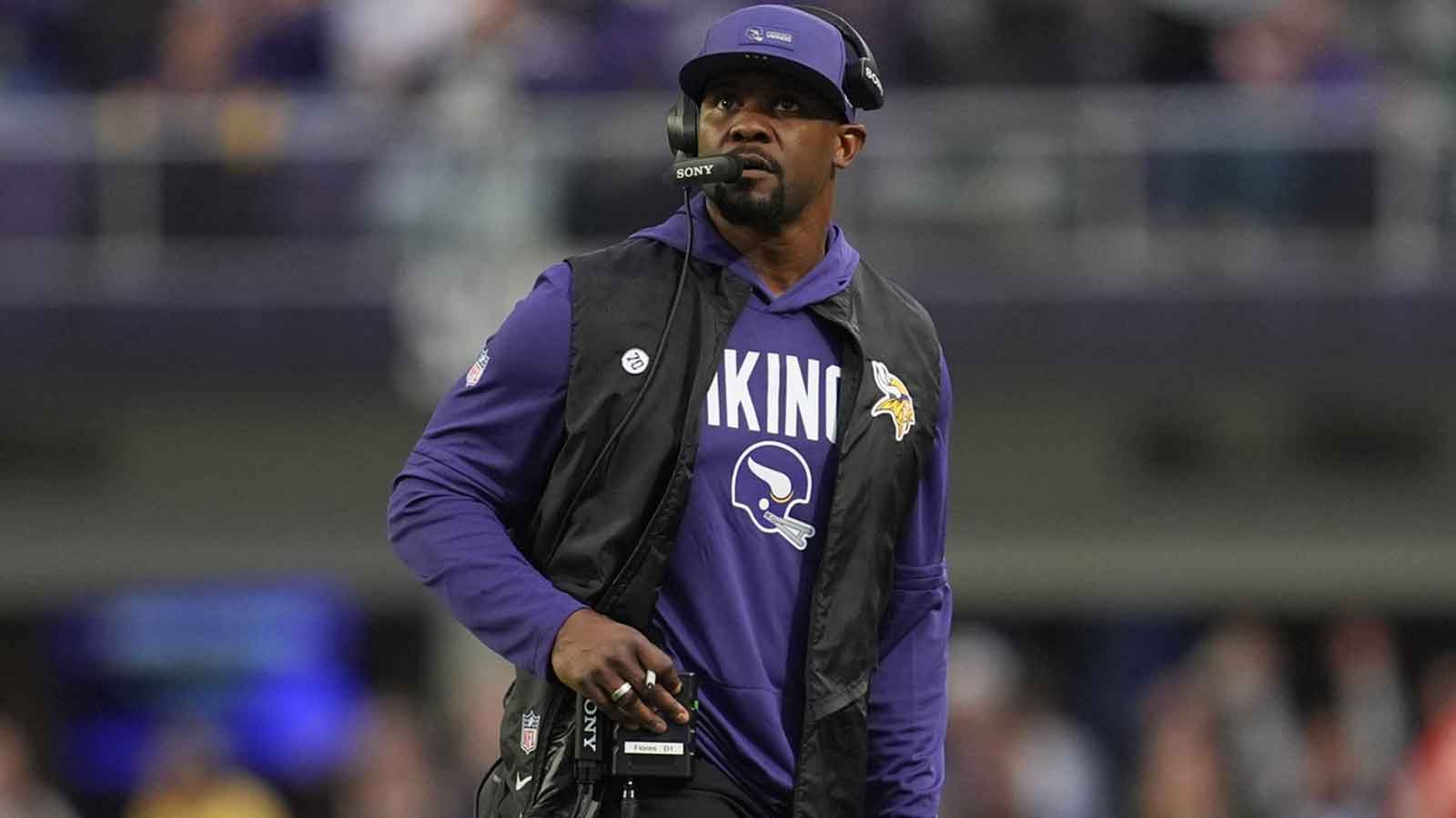 Brian Flores signs new Vikings deal, but there’s a catch