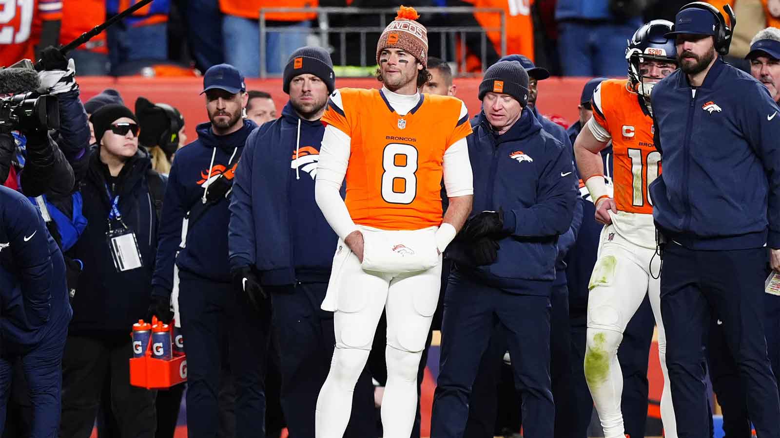 Bo Nix’s wife shares behind-the-scenes injury photo of Broncos QB