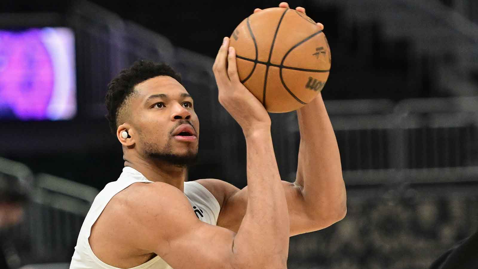 Bucks forward Giannis Antetokounmpo (34) warms up before game against the Minnesota Timberwolves at Fiserv Forum