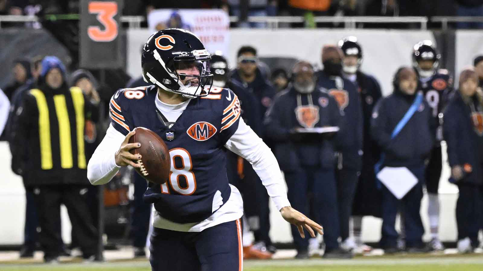 Bears’ Caleb Williams hits DJ Moore for dagger go-ahead TD vs. Packers